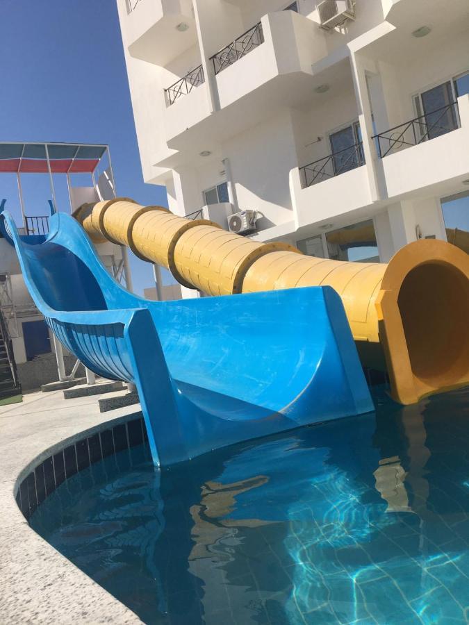 Apartment Bella Rosa Near The Sea Redsealine ฮูร์กาดา ภายนอก รูปภาพ